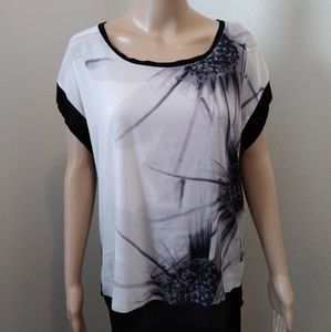 Women's short sleeve top